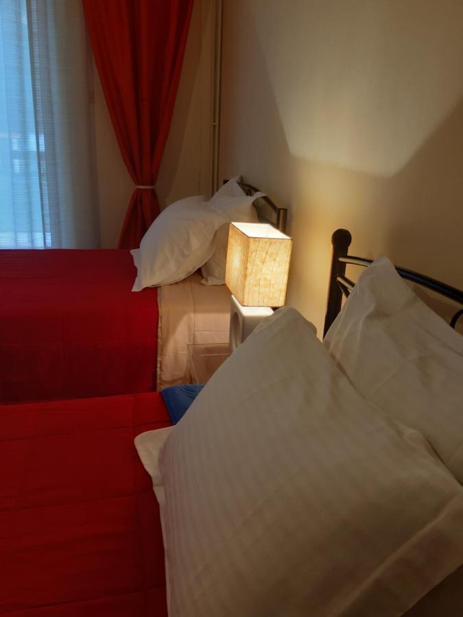 Elegante Apartamento Centrale Trikala  Exterior foto