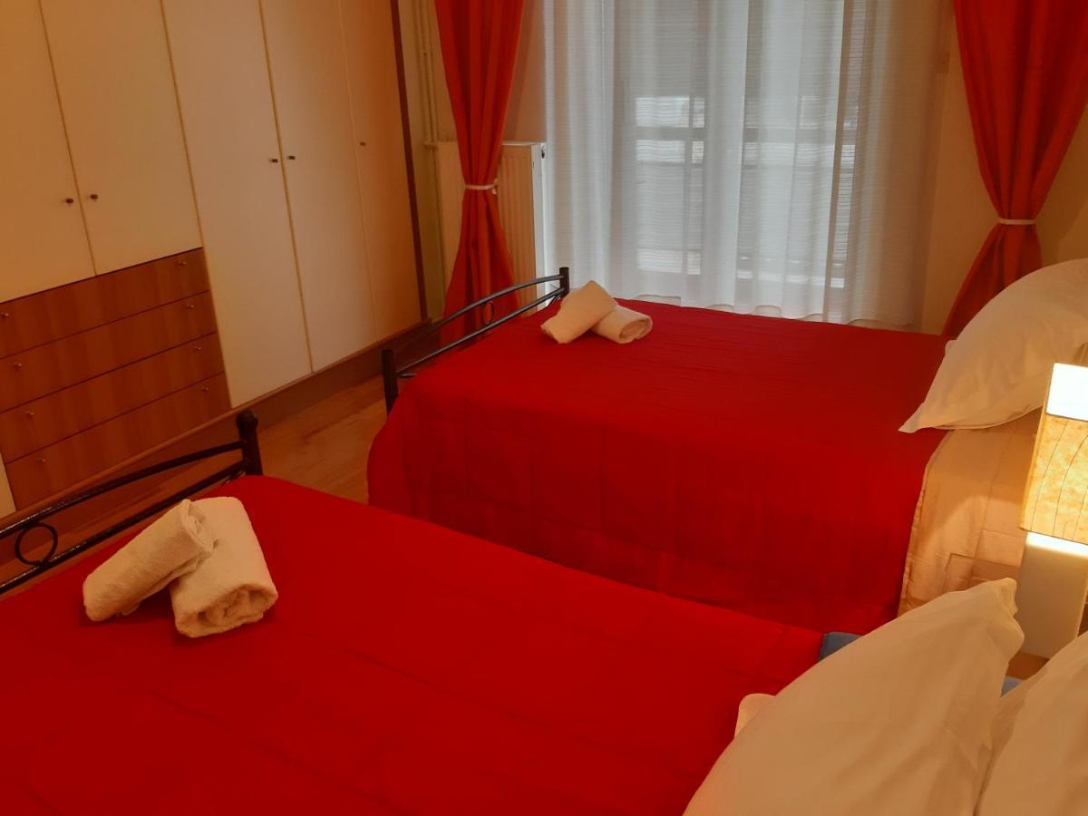 Elegante Apartamento Centrale Trikala  Exterior foto